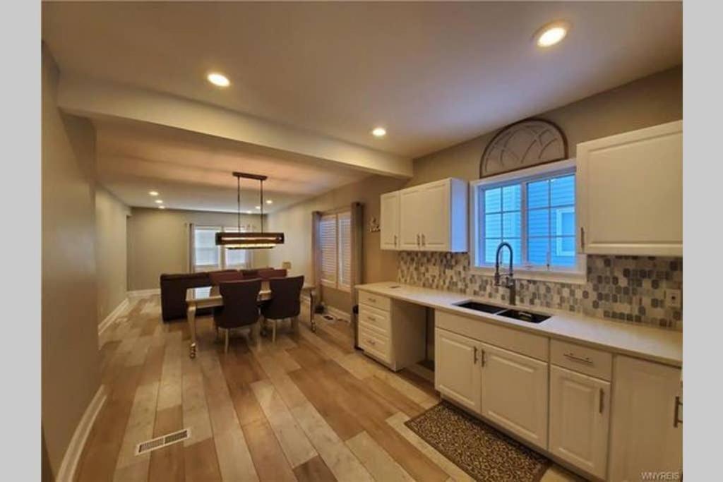 Luxury Private Home In The Heart Of ניאגרה פולס מראה חיצוני תמונה